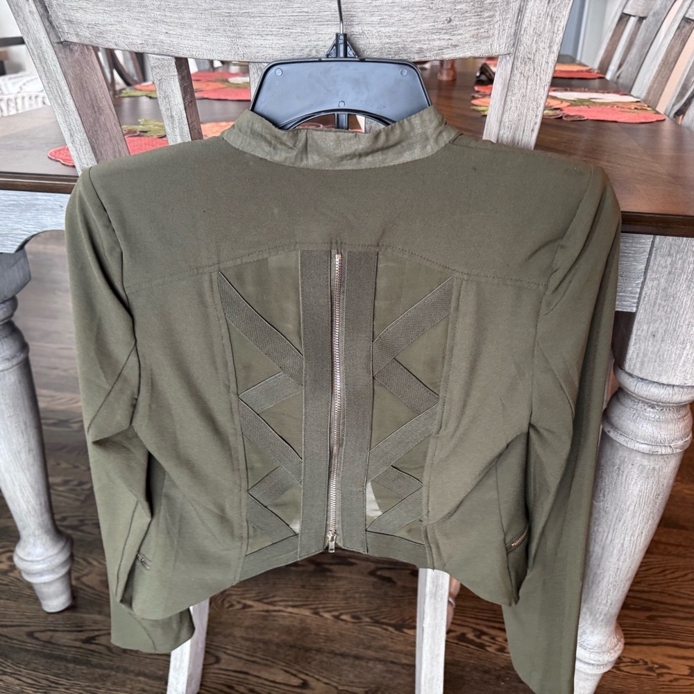 Love Tree Women's Green Blazer - Picture 3 of 4